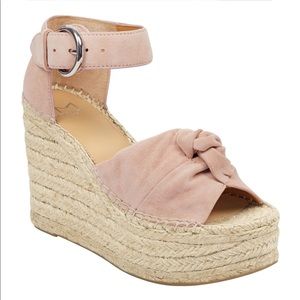 LTD Marc Fisher the Anty espadille wedge